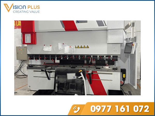 Máy chấn tôn kim loại thủy lực CNC TPM-100
